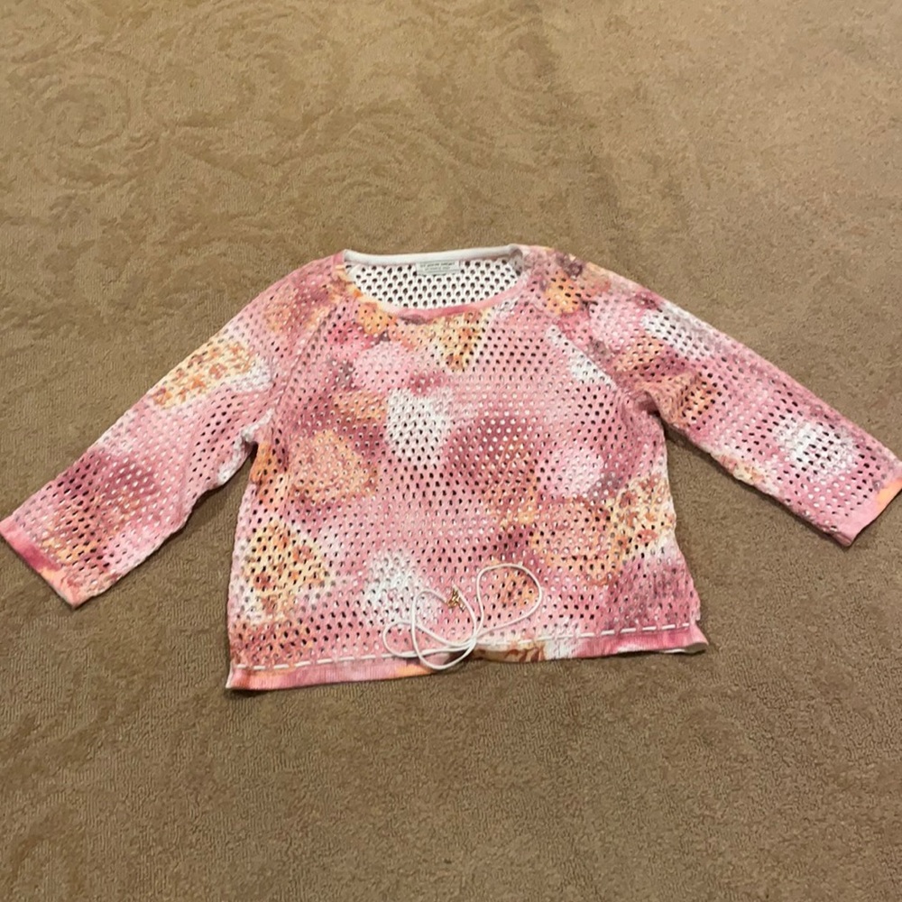 ST. JOHN SPORT By Marie Gray. Summer top.